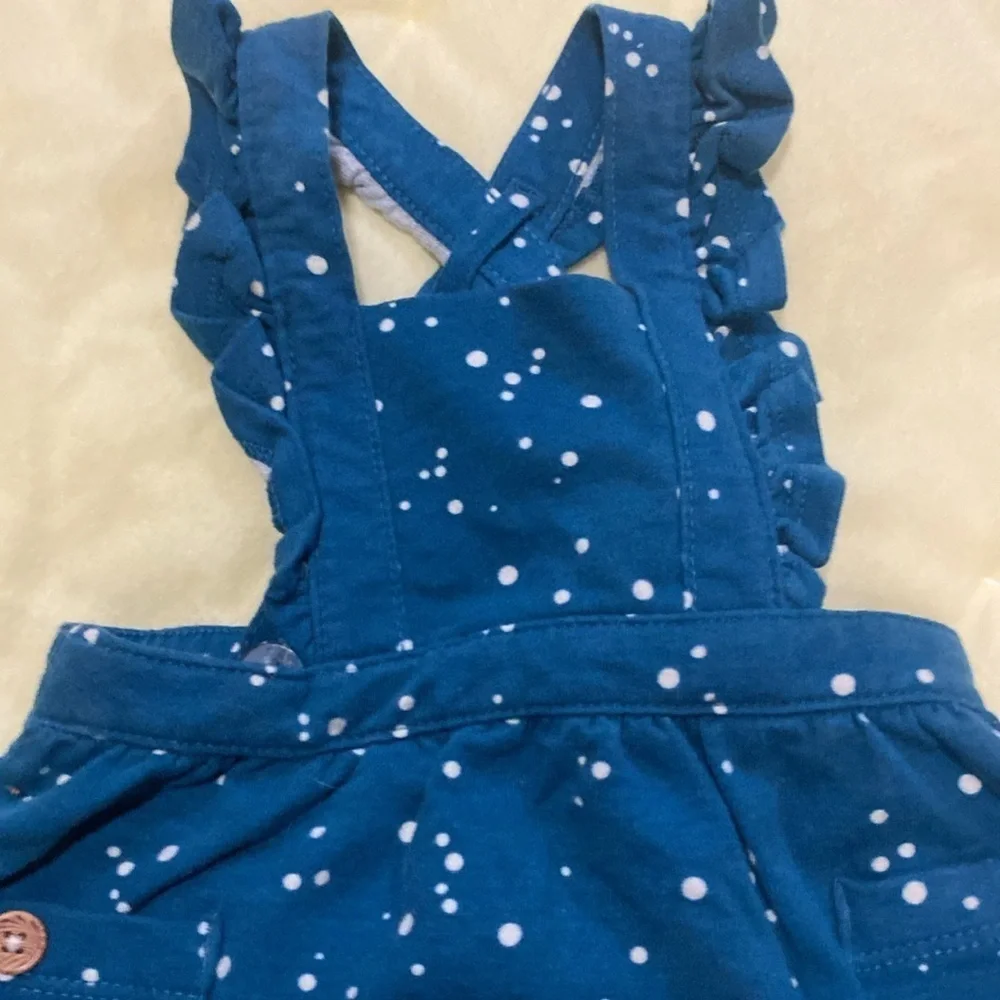 Infant 0-3 month Girl’s Skirtall Outfit & Blanket